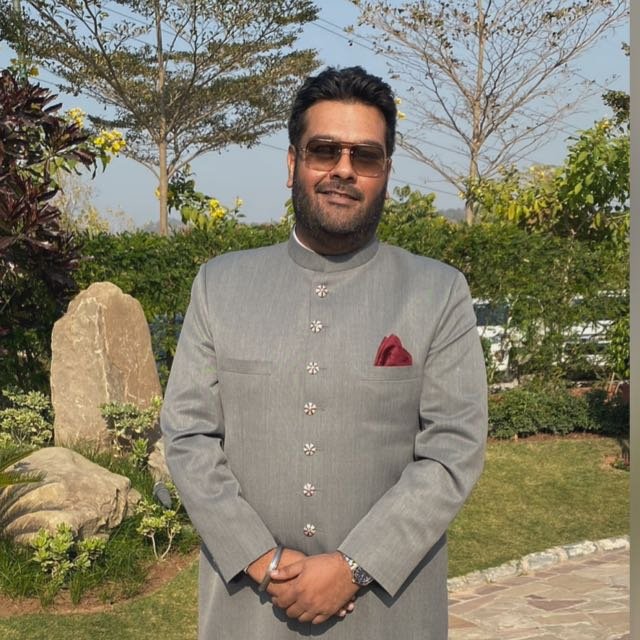 Prabhkaran Singh Lalli, Founder and Shareholder, Kliforaa